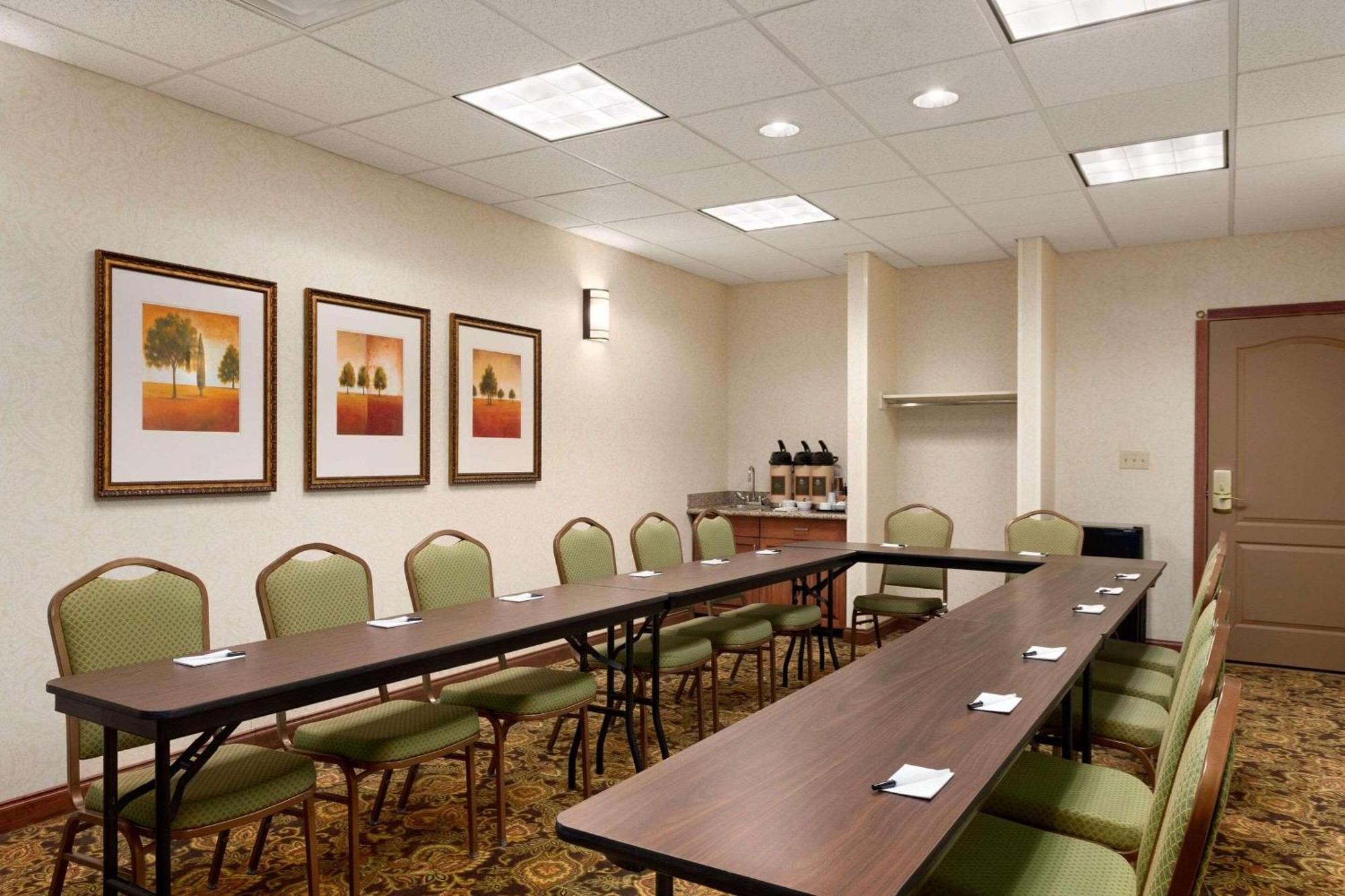 Country Inn & Suites By Radisson, Washington At Meadowlands, Pa Eksteriør bilde